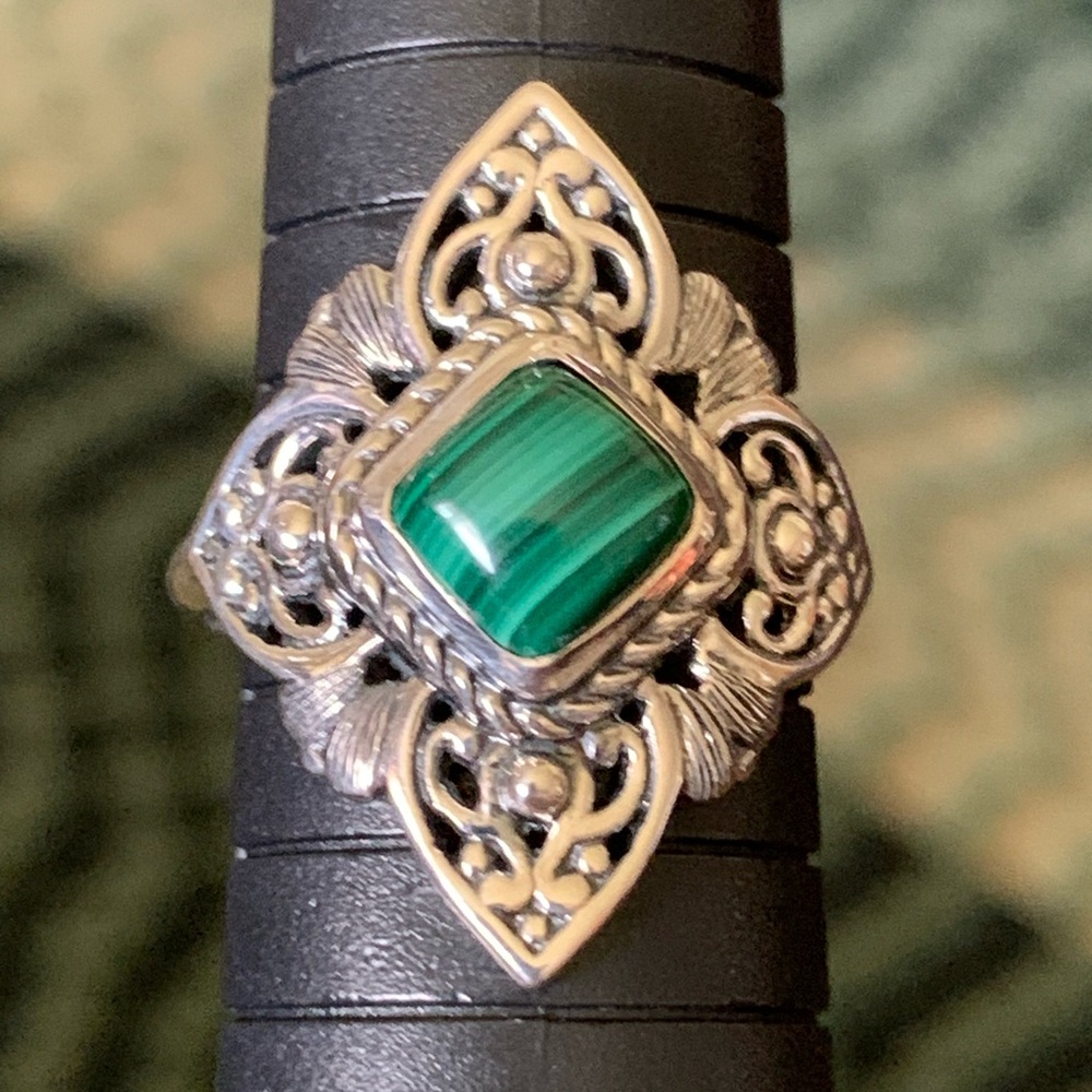 Artisan of India Sterling Silver Malachite Ring - Picture 13 of 13